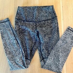 Lululemon Athletica Black and White Patterned Leggings